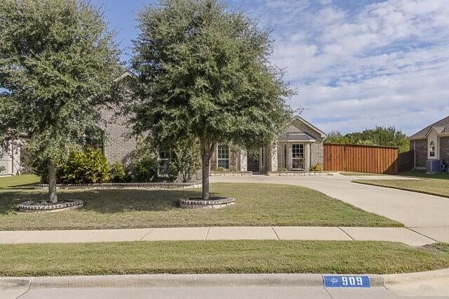 909 Heath Creek Drive