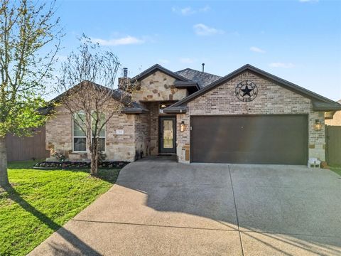Photo of 901 Dove Run Trail, College Station, TX 77845 (MLS # 21208366)
