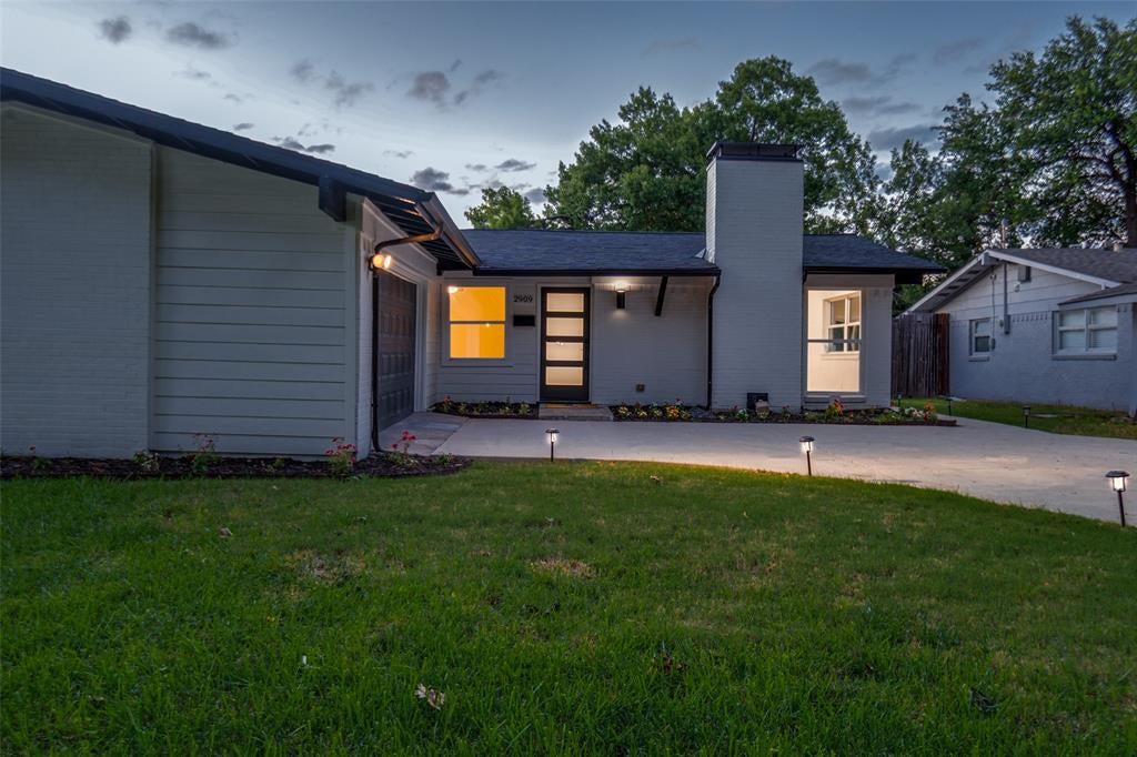 2909 Silverton Drive