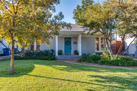 4704 W Amherst Avenue Dallas TX 75209