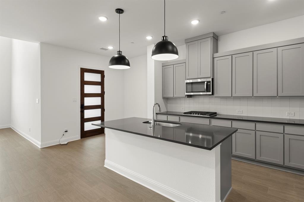 Ridgeline Towns - Residential