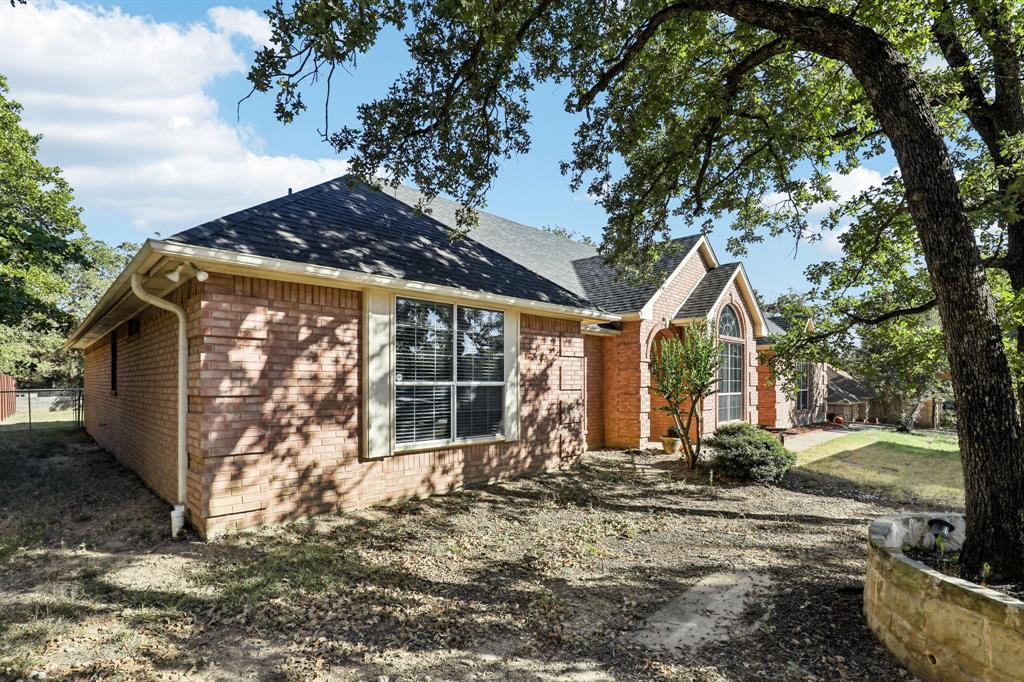 516 Shady Oaks Trail