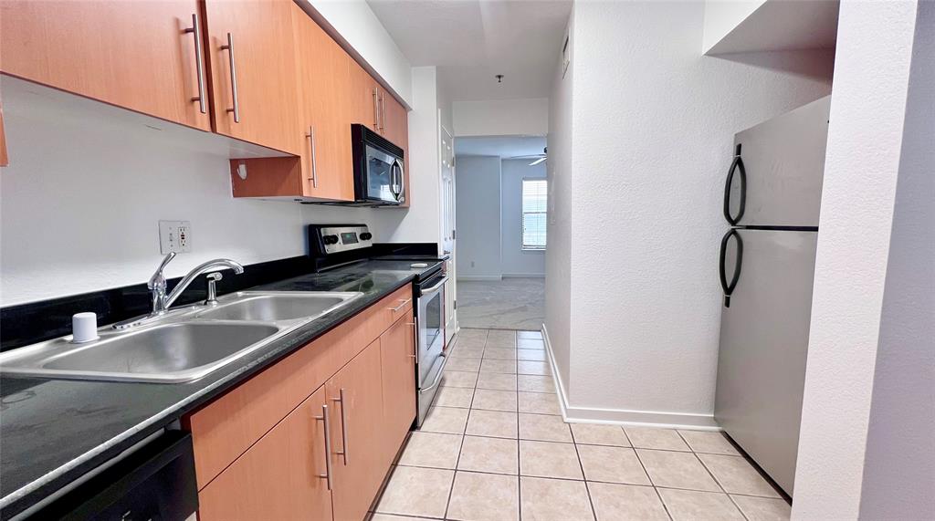 3901 Travis Street 217