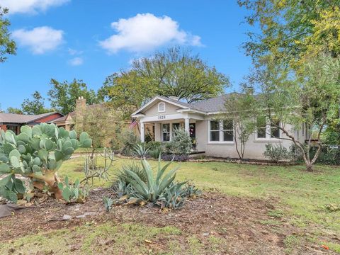 Tiny photo for 3628 Purington Avenue, Fort Worth, TX 76103 (MLS # 21096796)