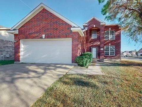 801 Gillon Drive Arlington TX 76001
