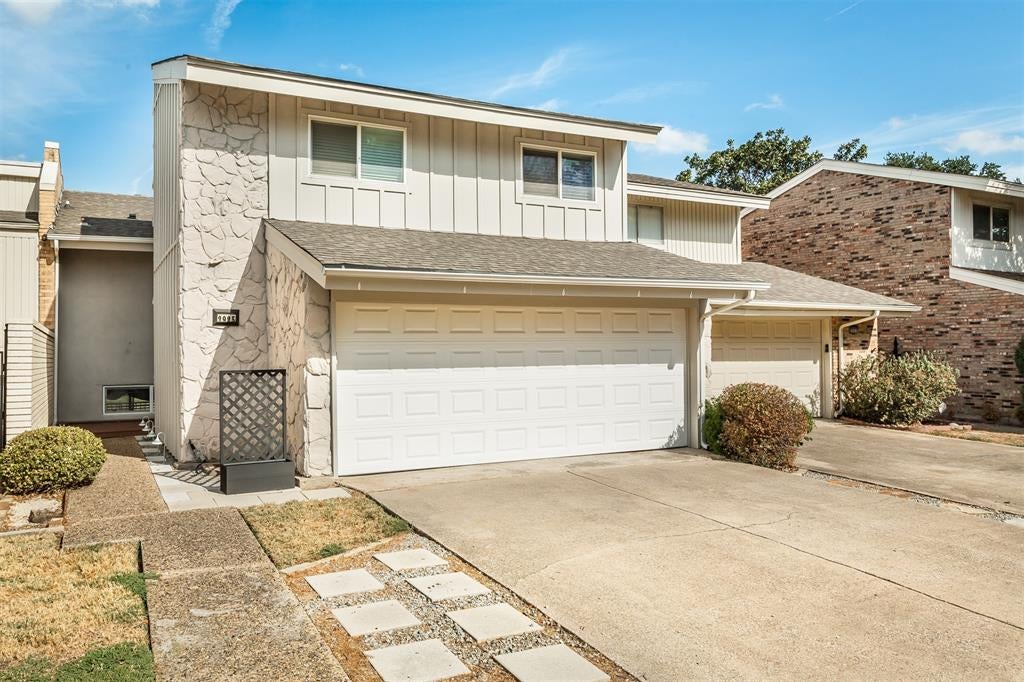 2925 Country Place Circle