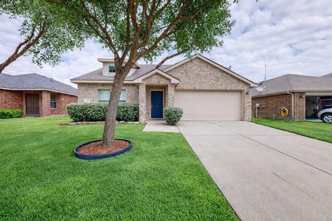 Photo of 453 Harding Lane, Lavon, TX 75166 (MLS # 21215133)