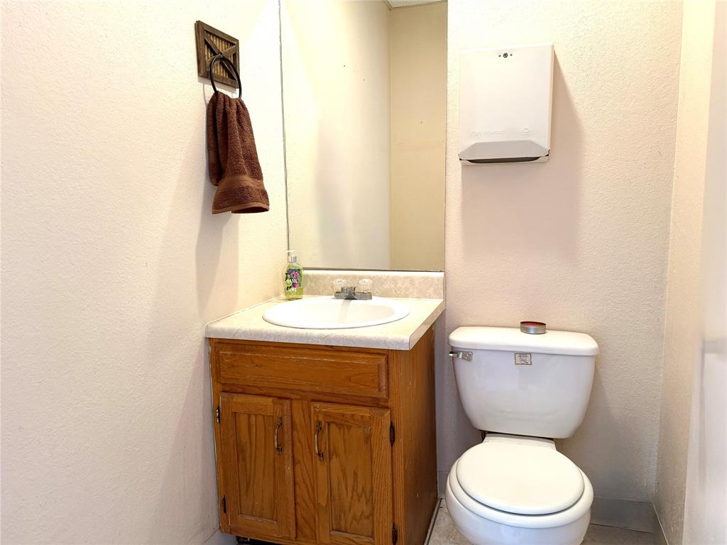 S Treadaway & Indust Blvd - Commercial Sale