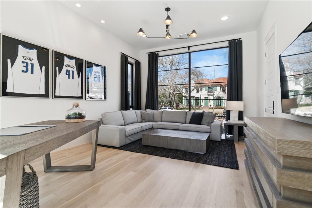 3401 Saint Johns Drive