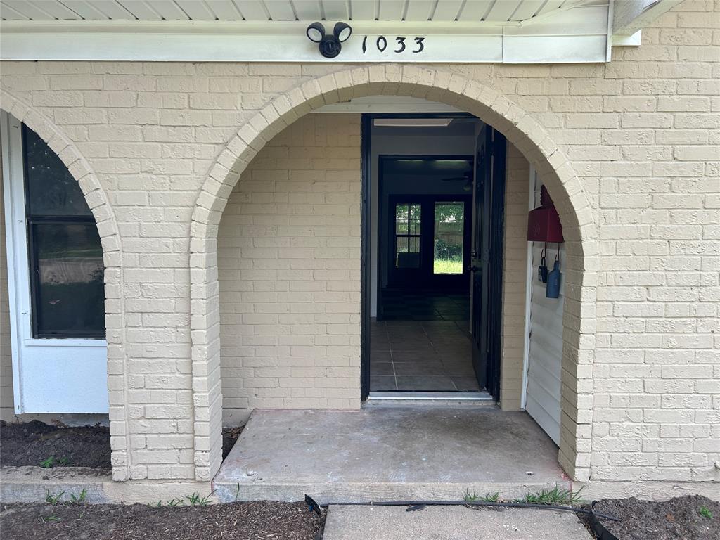 1033 Rockledge Drive