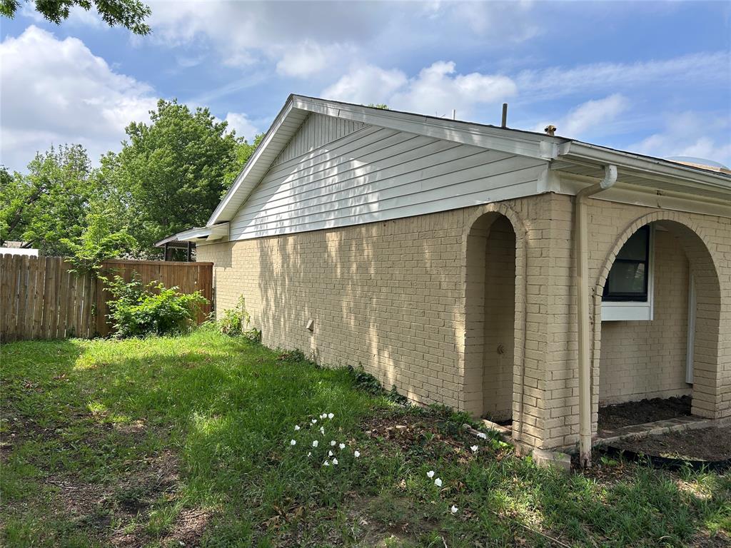 1033 Rockledge Drive