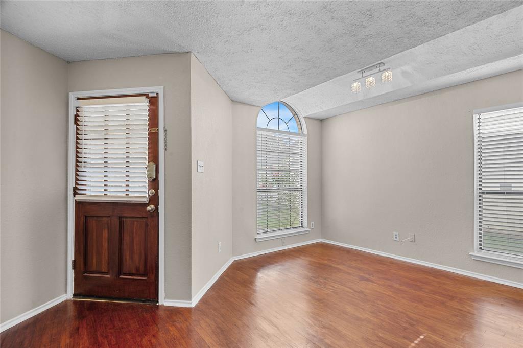 3928 Dalston Lane