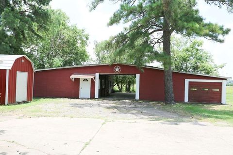 A home in Sulphur Springs