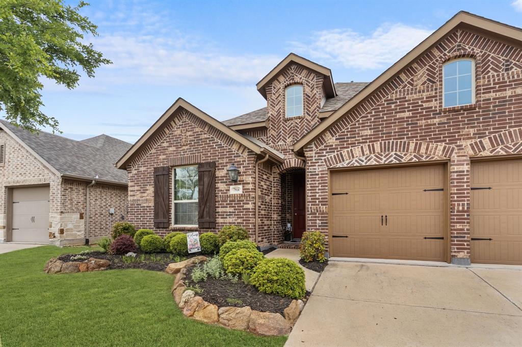 7916 Lewisville Lane