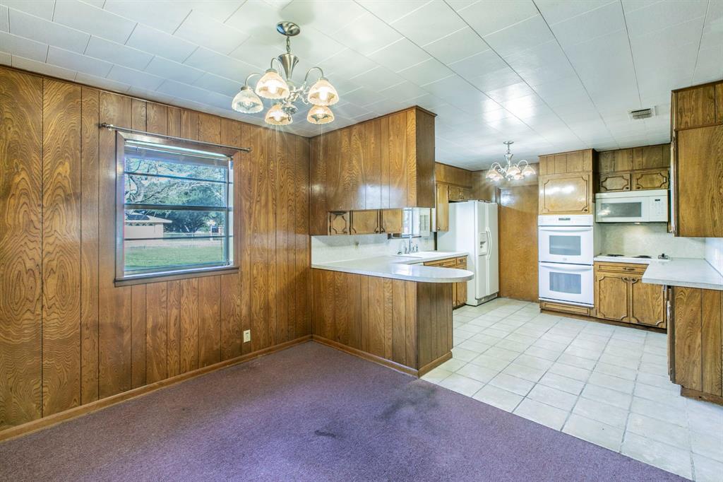 615 E Jacinto Street