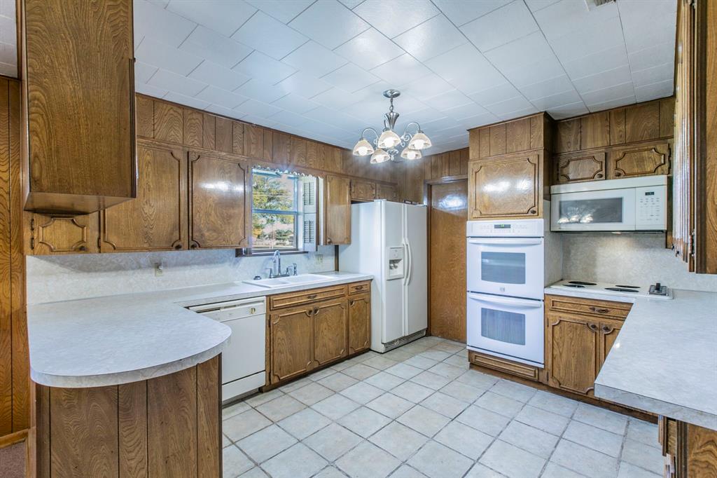 615 E Jacinto Street