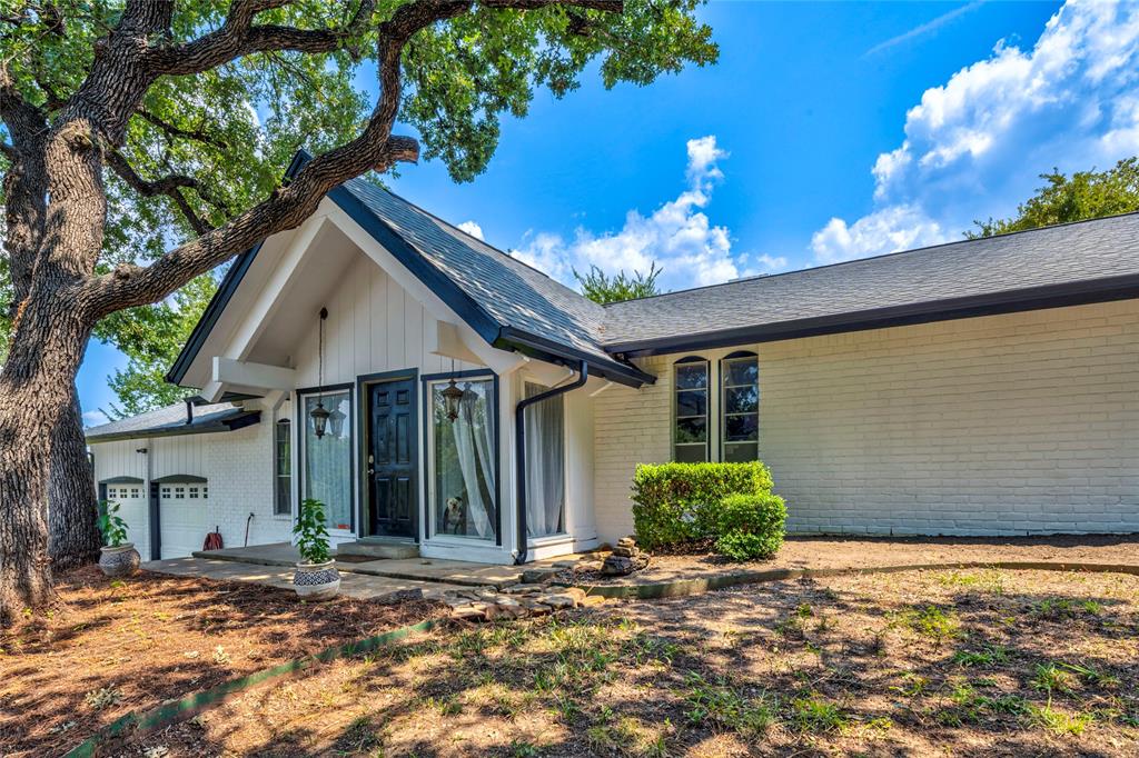 2804 Oak Cliff Lane