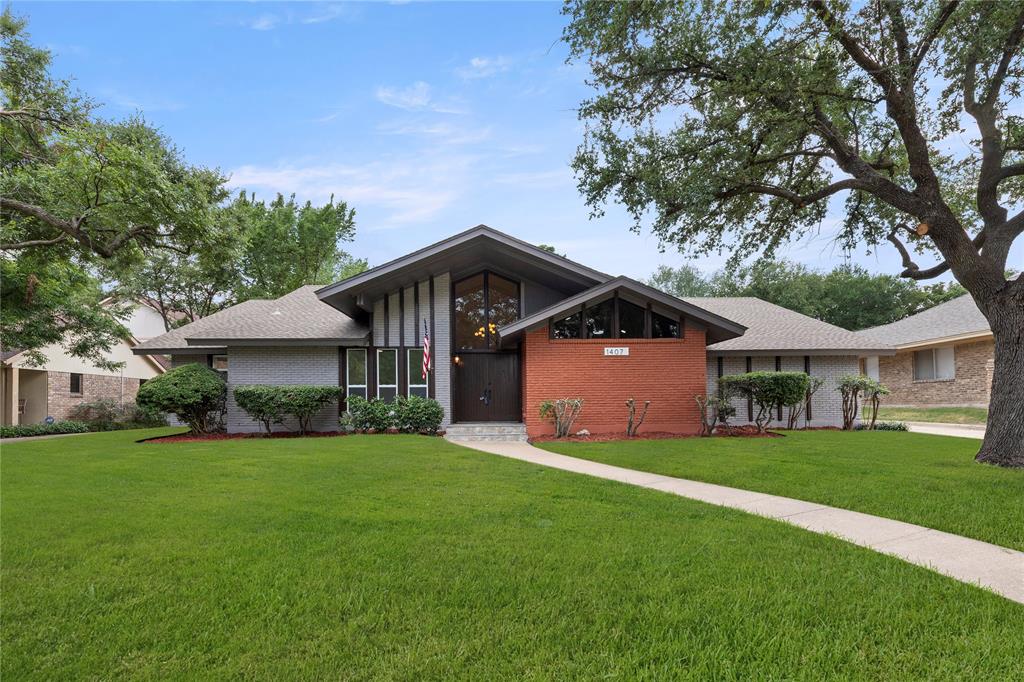 1407 Broadmoor Lane