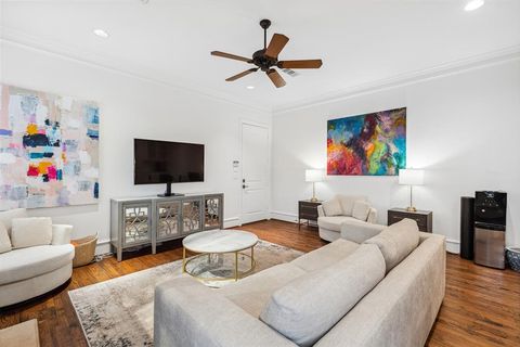 Tiny photo for 4334 Emerson Avenue #4334, University Park, TX 75205 (MLS # 21157602)