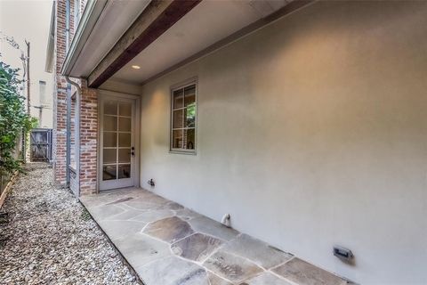 Tiny photo for 4334 Emerson Avenue #4334, University Park, TX 75205 (MLS # 21157602)