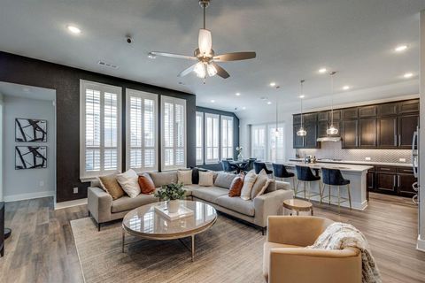 512 Country Meadows Boulevard Waxahachie TX 75165