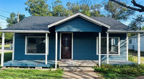 610 W Dale Street Winters TX 79567