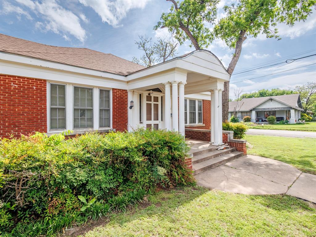 Clow 1 Add Town Coleman - Residential