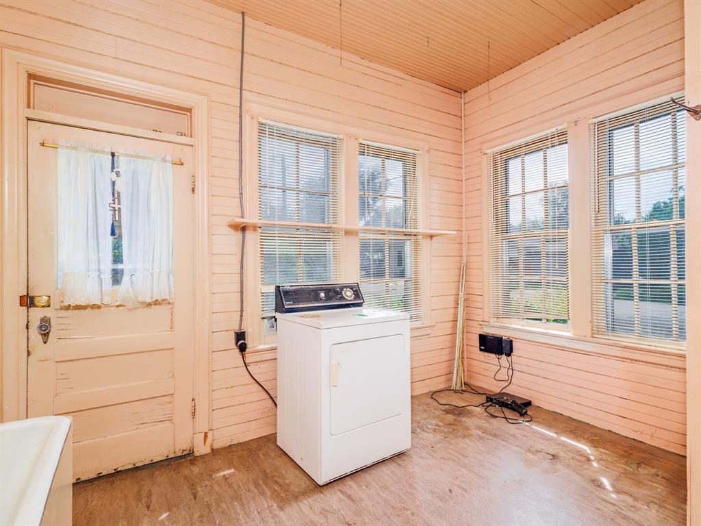Clow 1 Add Town Coleman - Residential
