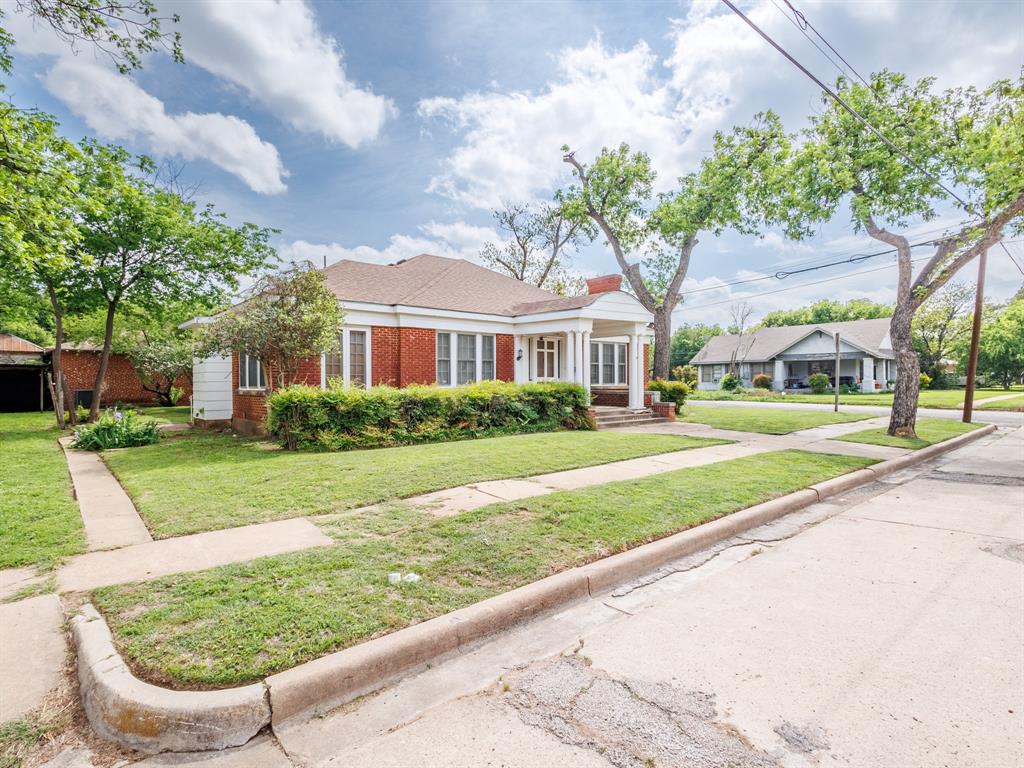 Clow 1 Add Town Coleman - Residential