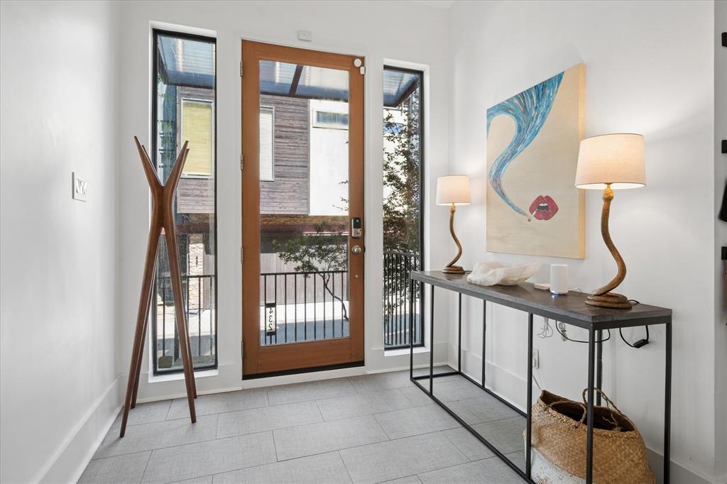 432 Trinity River Circle