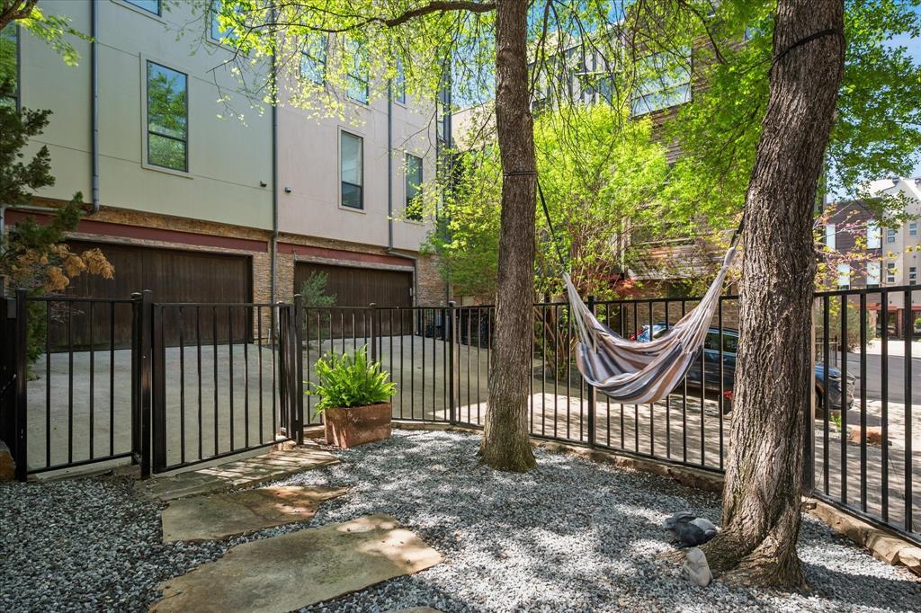 432 Trinity River Circle