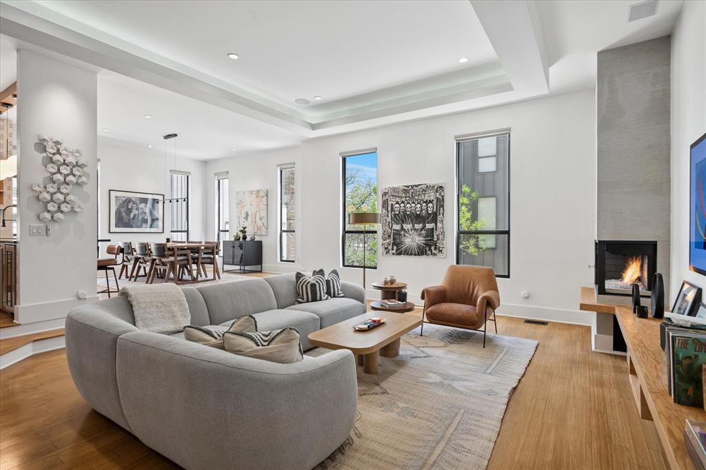 Trinity Twnhms - Residential