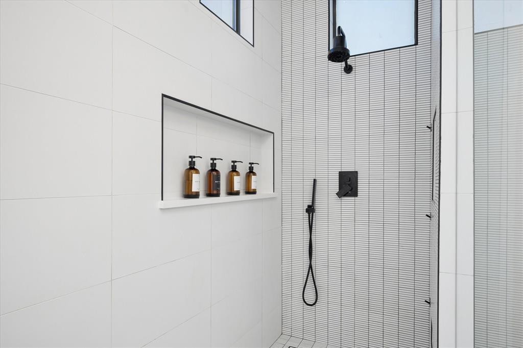 Trinity Twnhms - Residential