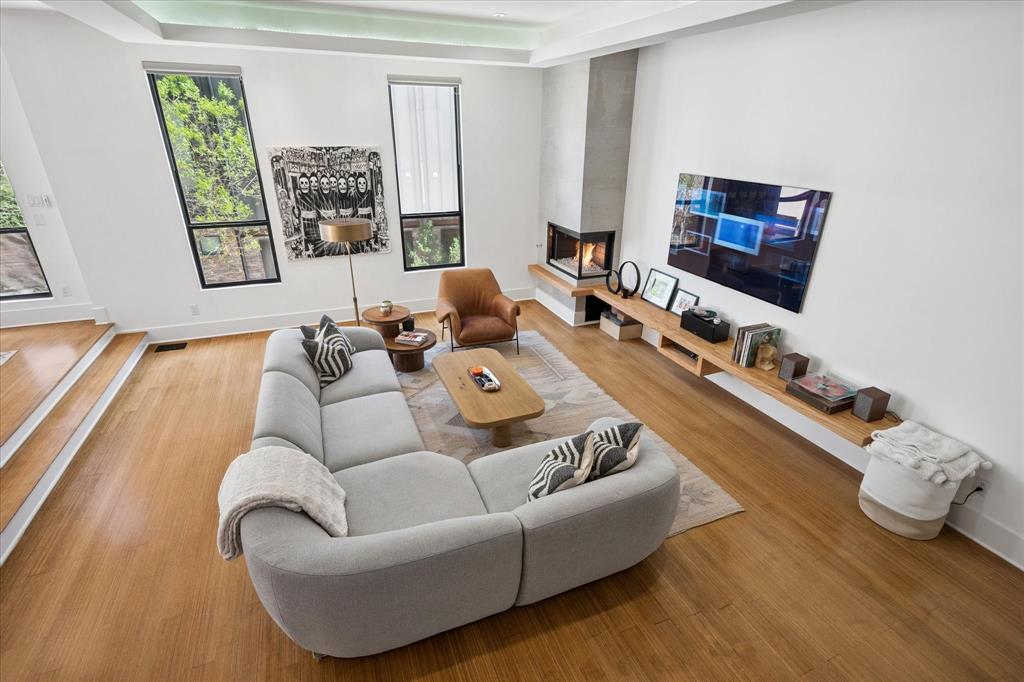 Trinity Twnhms - Residential