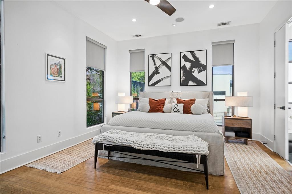 Trinity Twnhms - Residential