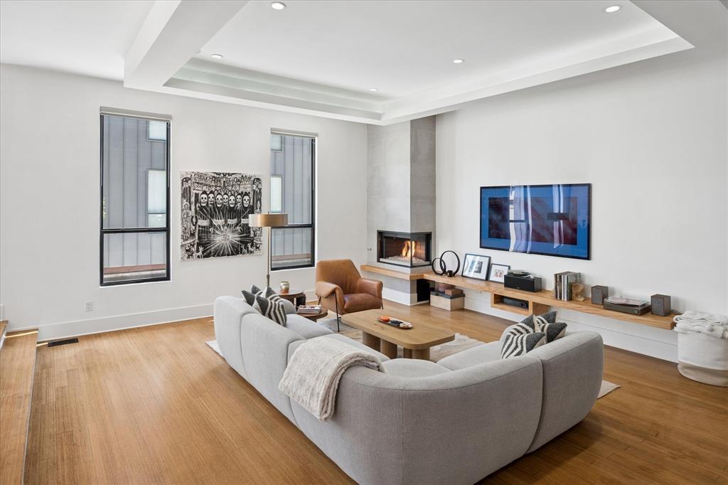 Trinity Twnhms - Residential