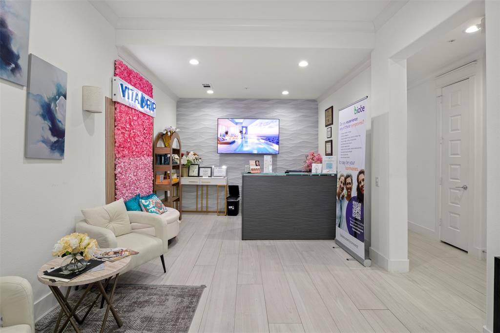 2681 Macarthur Boulevard 205