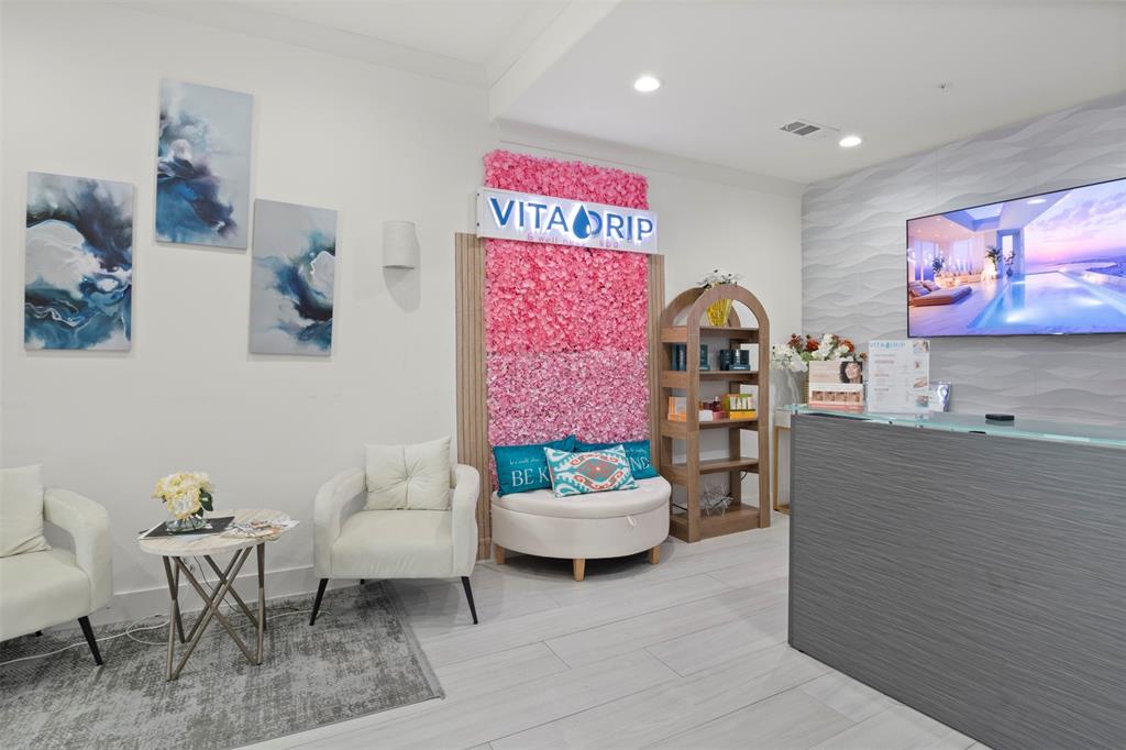 2681 Macarthur Boulevard 205