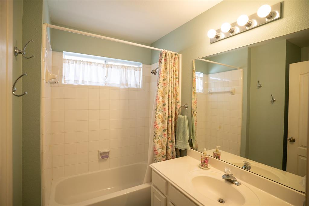 Lakes Of Preston Vineyards Ph 2 The - Residential