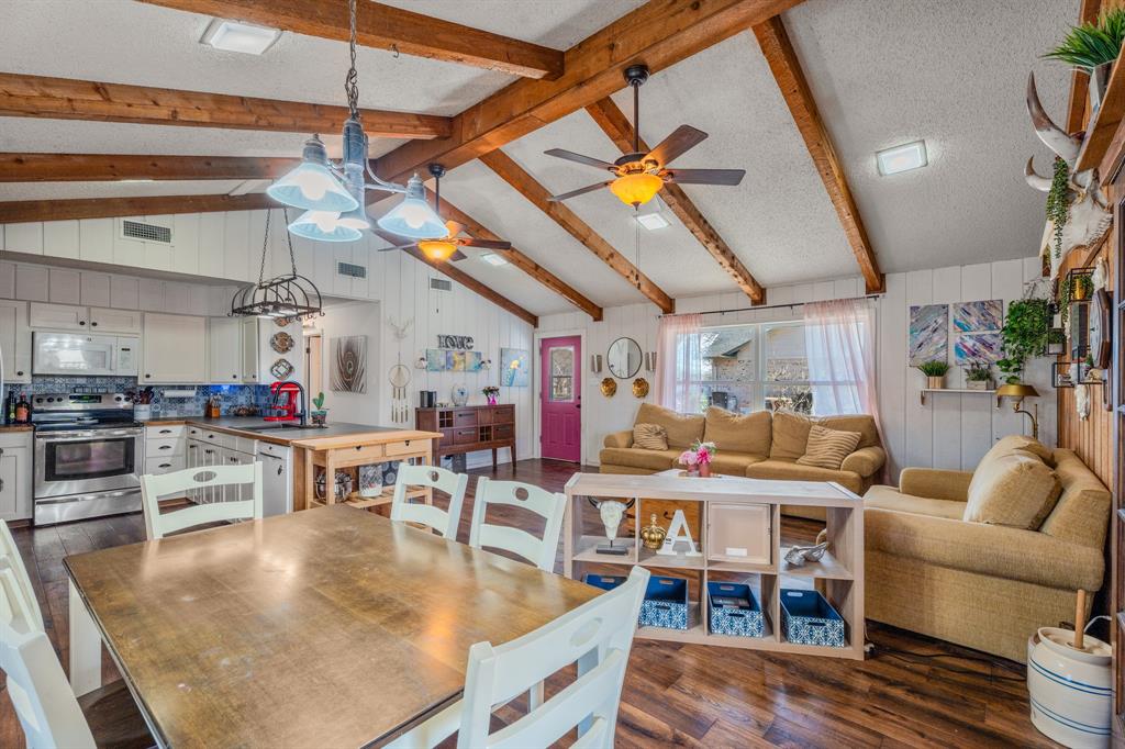 Decordova Bend Estate - Residential