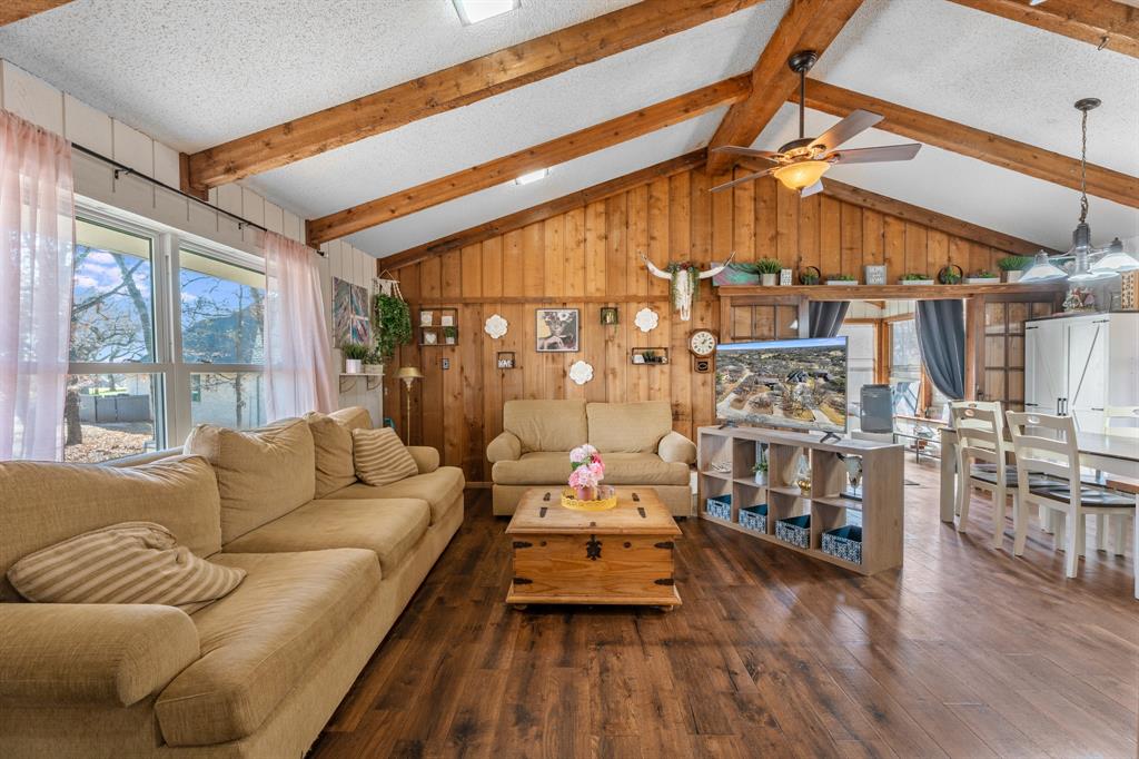 Decordova Bend Estate - Residential