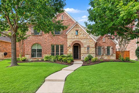 Photo of 849 Bear Crossing Drive, Allen, TX 75013 (MLS # 21362004)