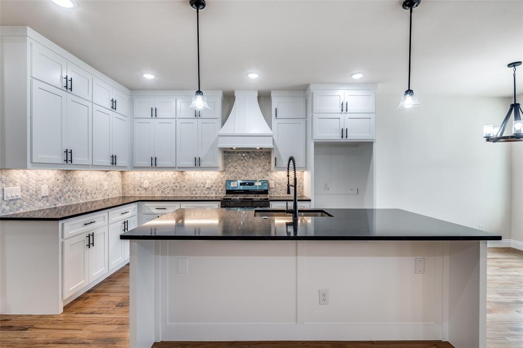 G T Sullivan 03 - Residential