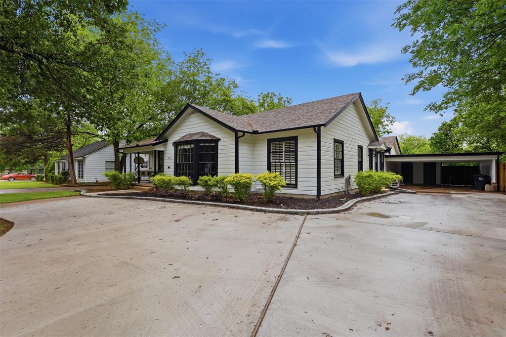 216 Sunset Drive