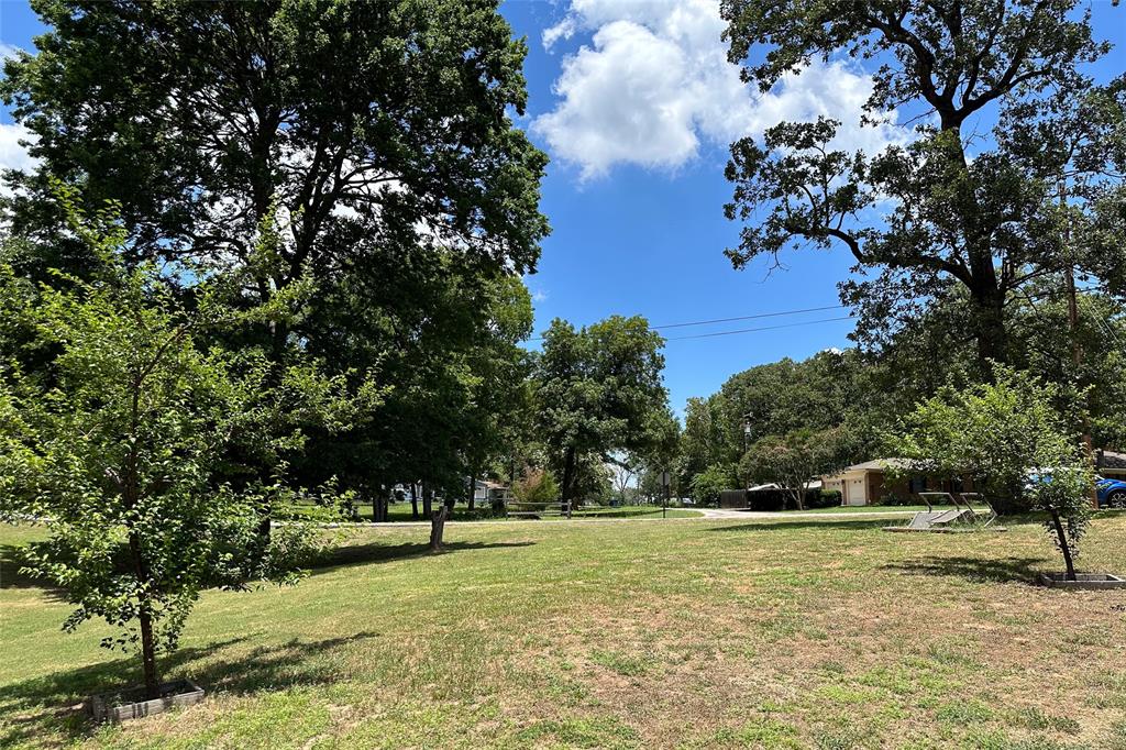 2051 KANAKOA DR NORTH