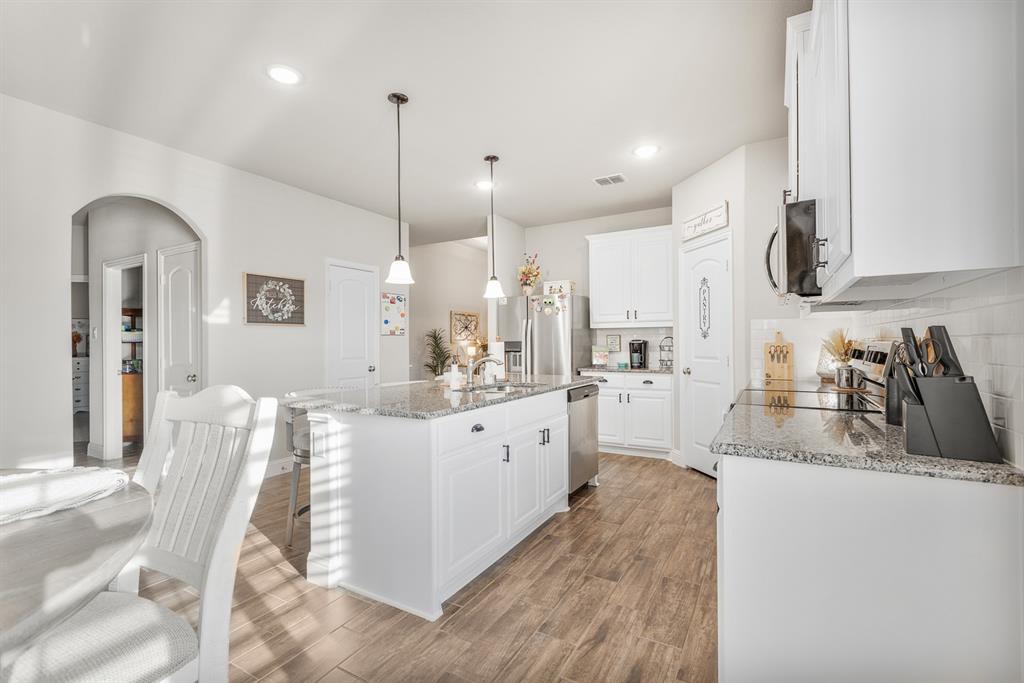 434 Oleander Drive