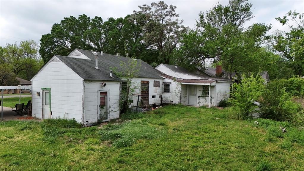 A K GRAY ABST - Residential