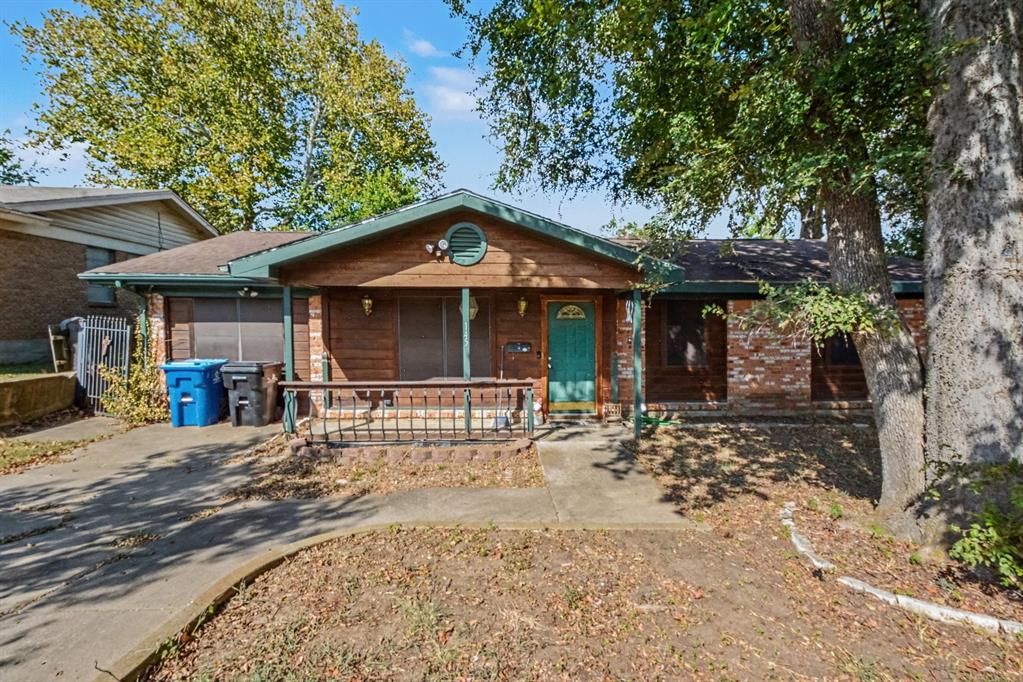 145 N Imperial Drive