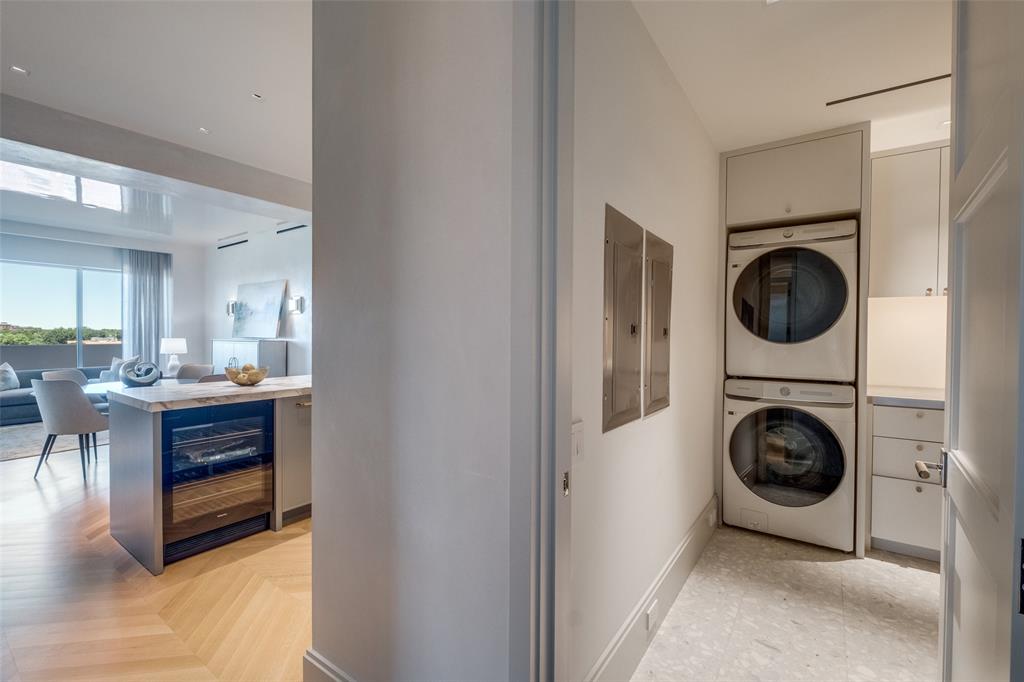 Gold Crest Condo - Residential