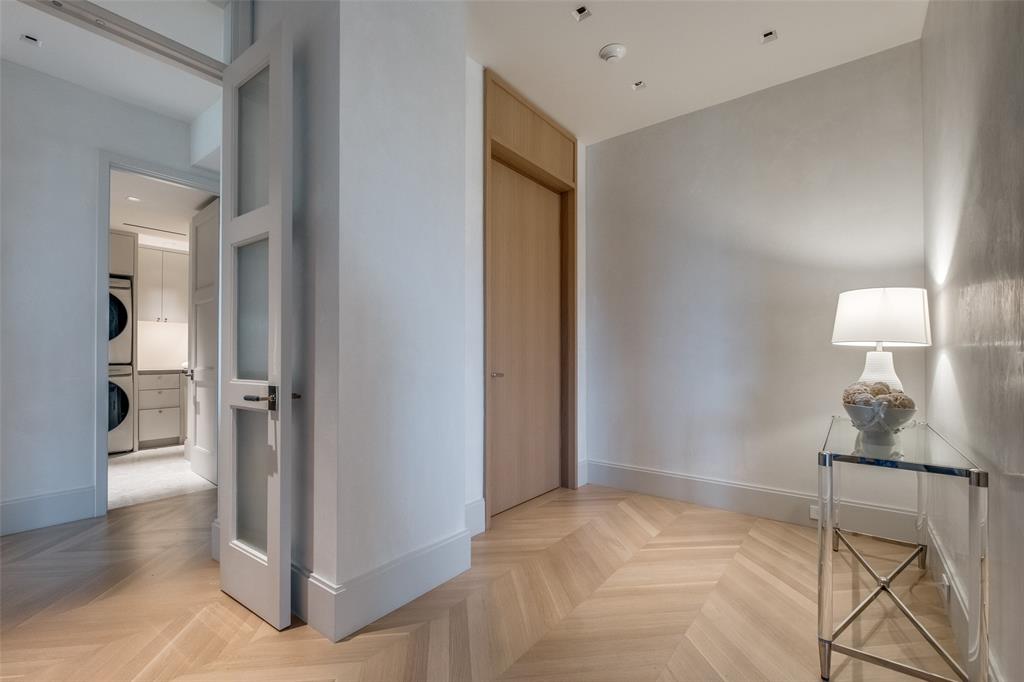 Gold Crest Condo - Residential